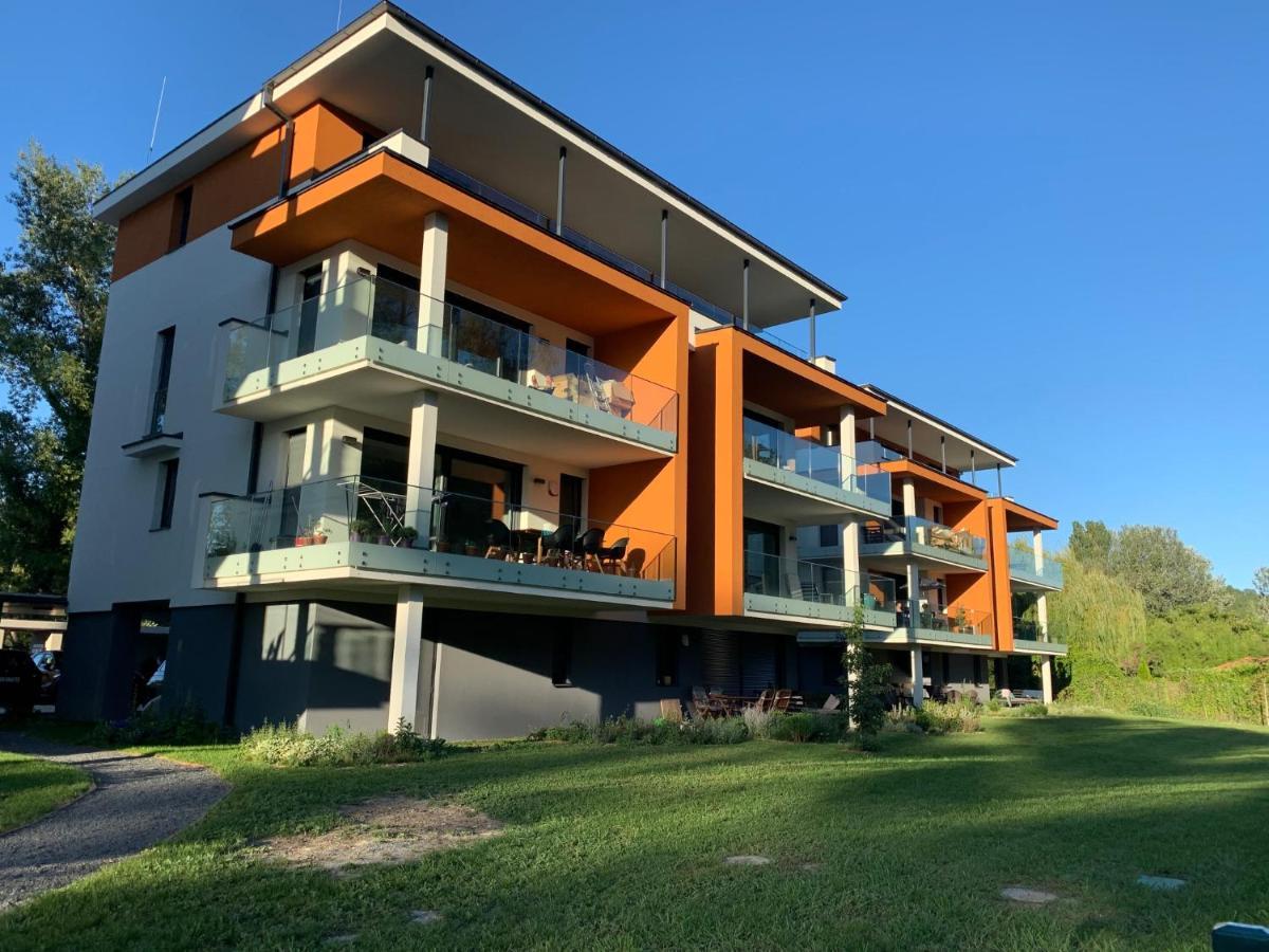 Apartment Fuzliget Surf Garden Balatonfůzfő